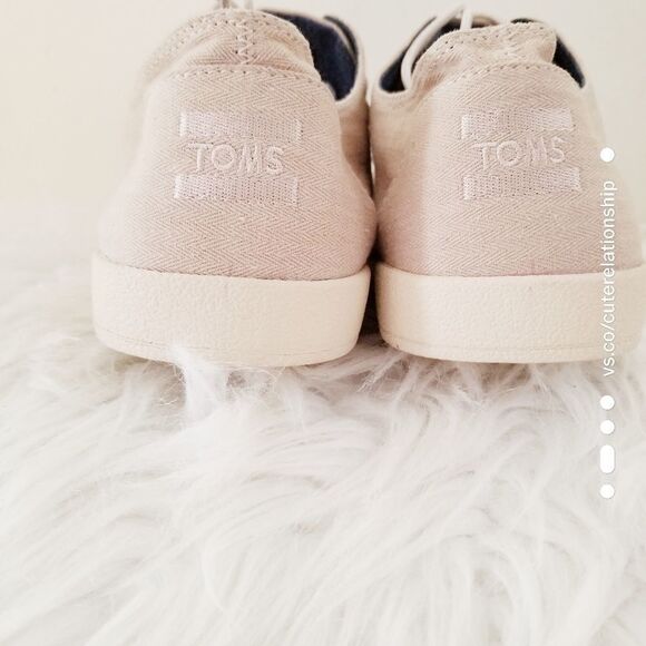 Tom's tie casual style shoe like new - Picture 7 of 8